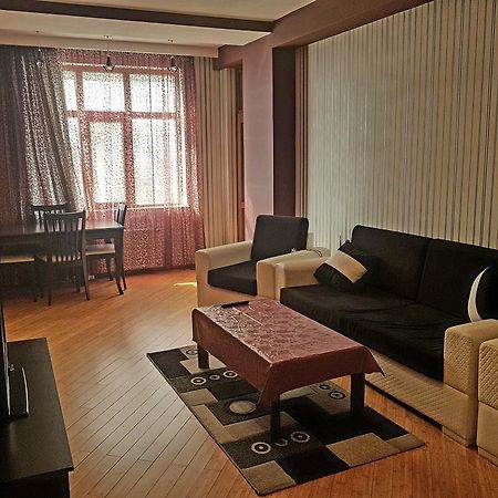 Apartment On Mirqasimov St.29 Baku Exteriér fotografie