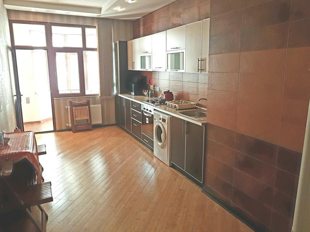Apartment On Mirqasimov St.29 Baku Exteriér fotografie