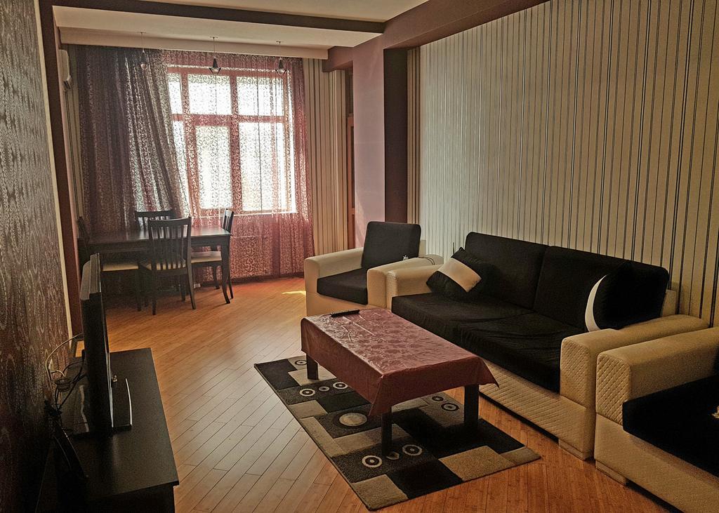 Apartment On Mirqasimov St.29 Baku Exteriér fotografie